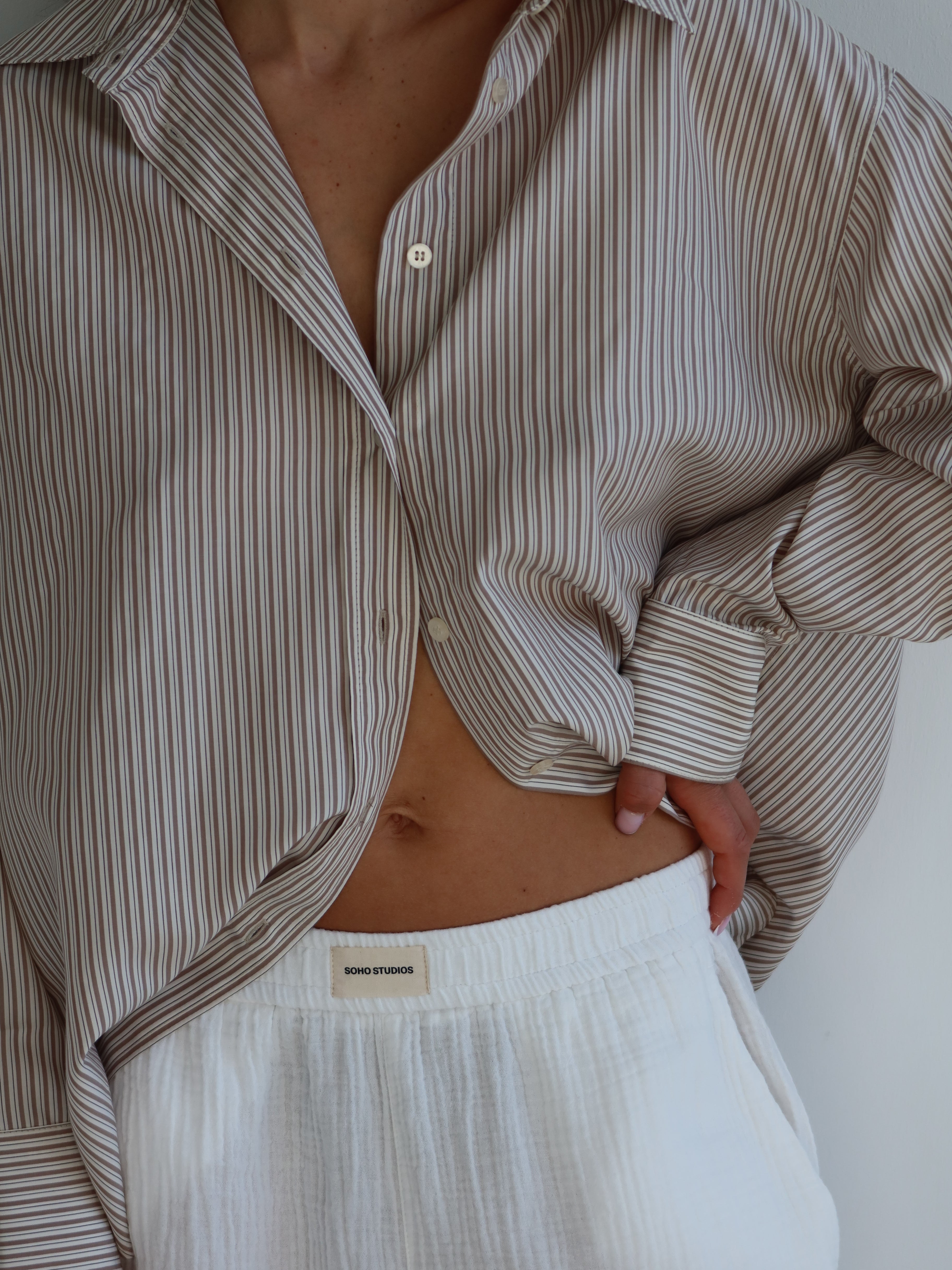 SOHO STUDIOS ELENA BLOUSE BEIGE STRIPE