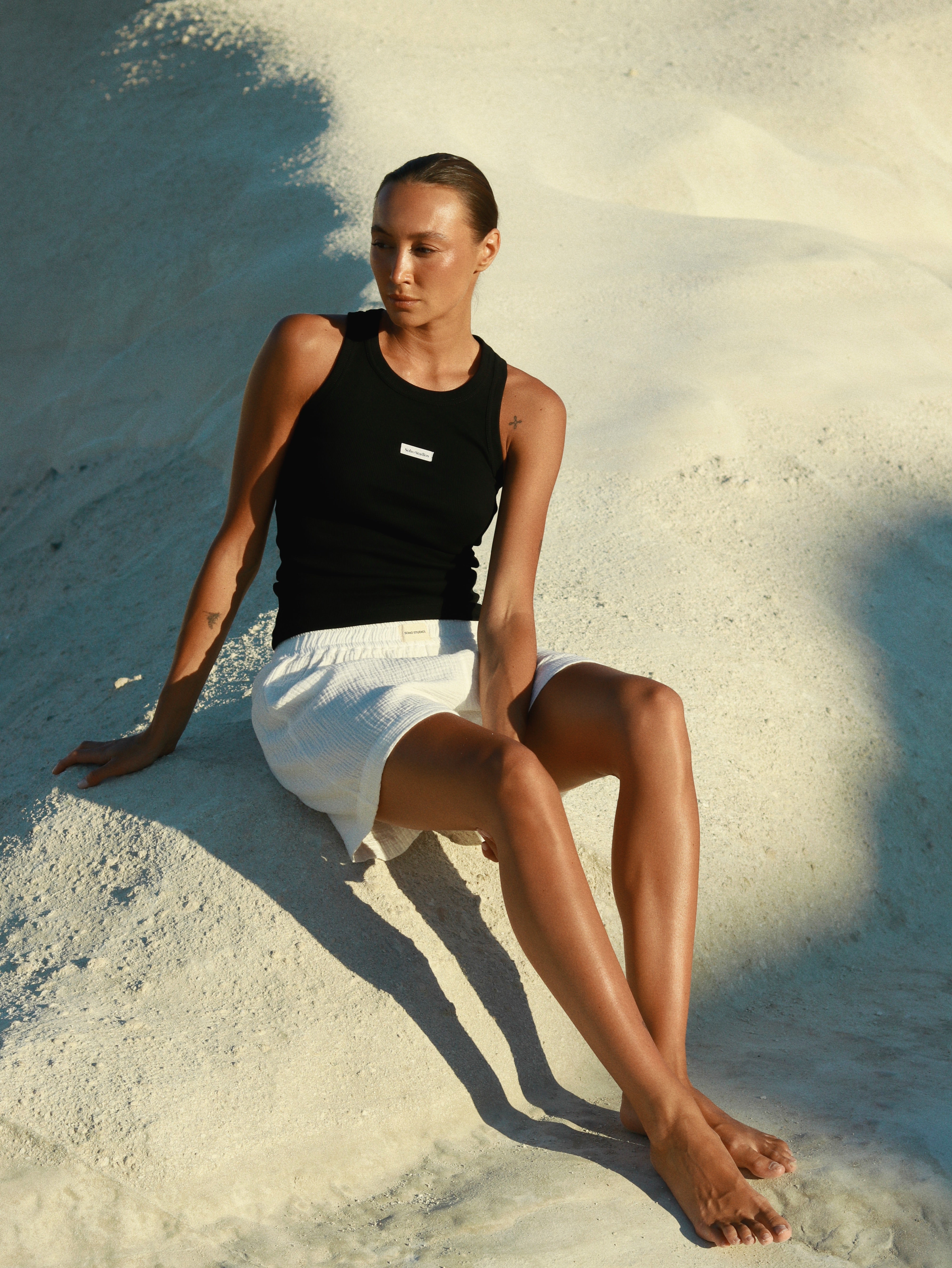 FILIPA MUSSELIN SHORTS white