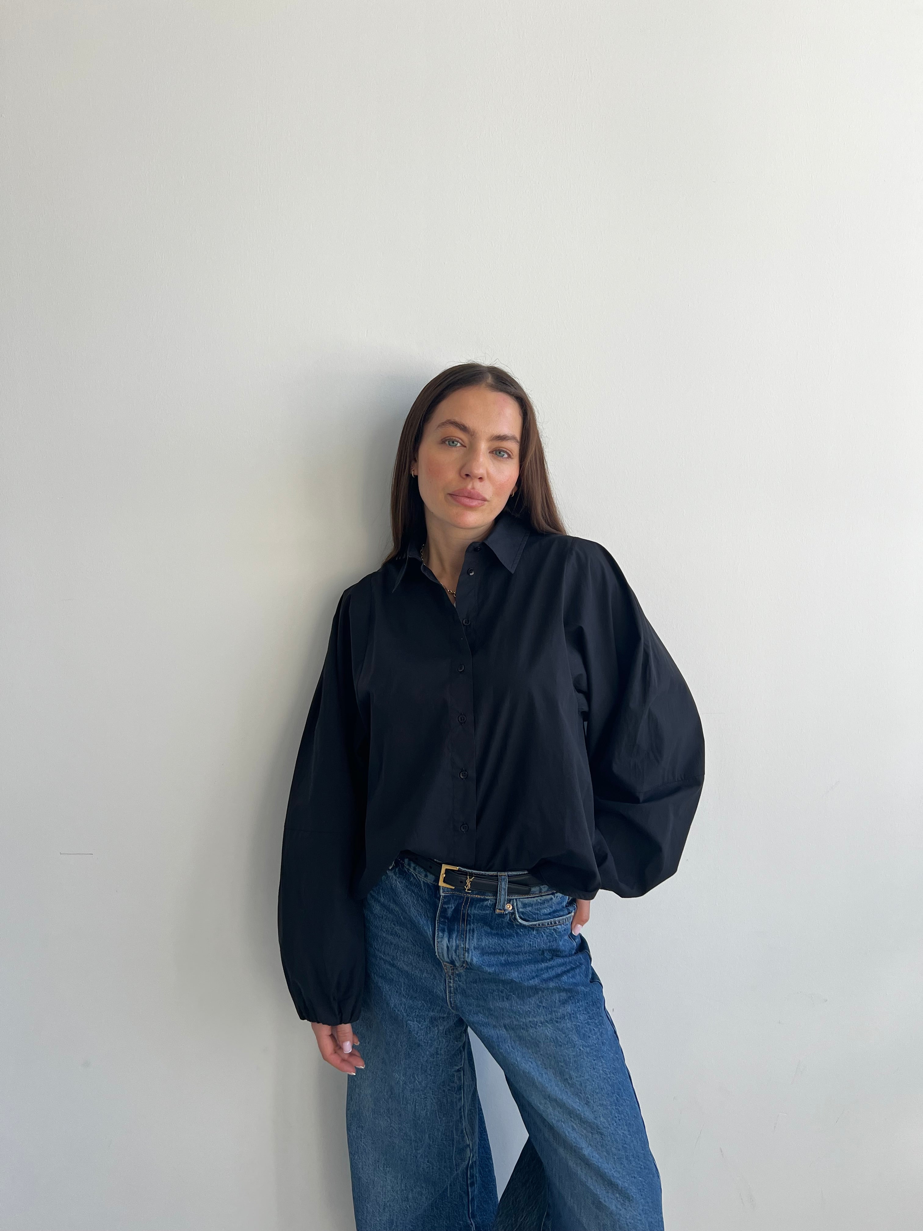 SOHO STUDIOS NOEMI VOLUME BLOUSE black