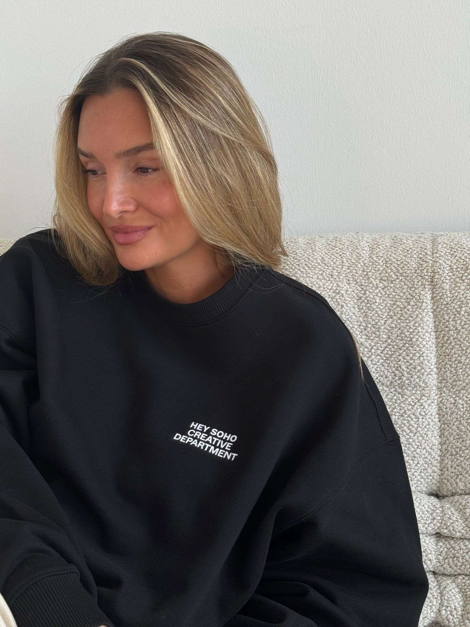 SOHO CREW Sweater