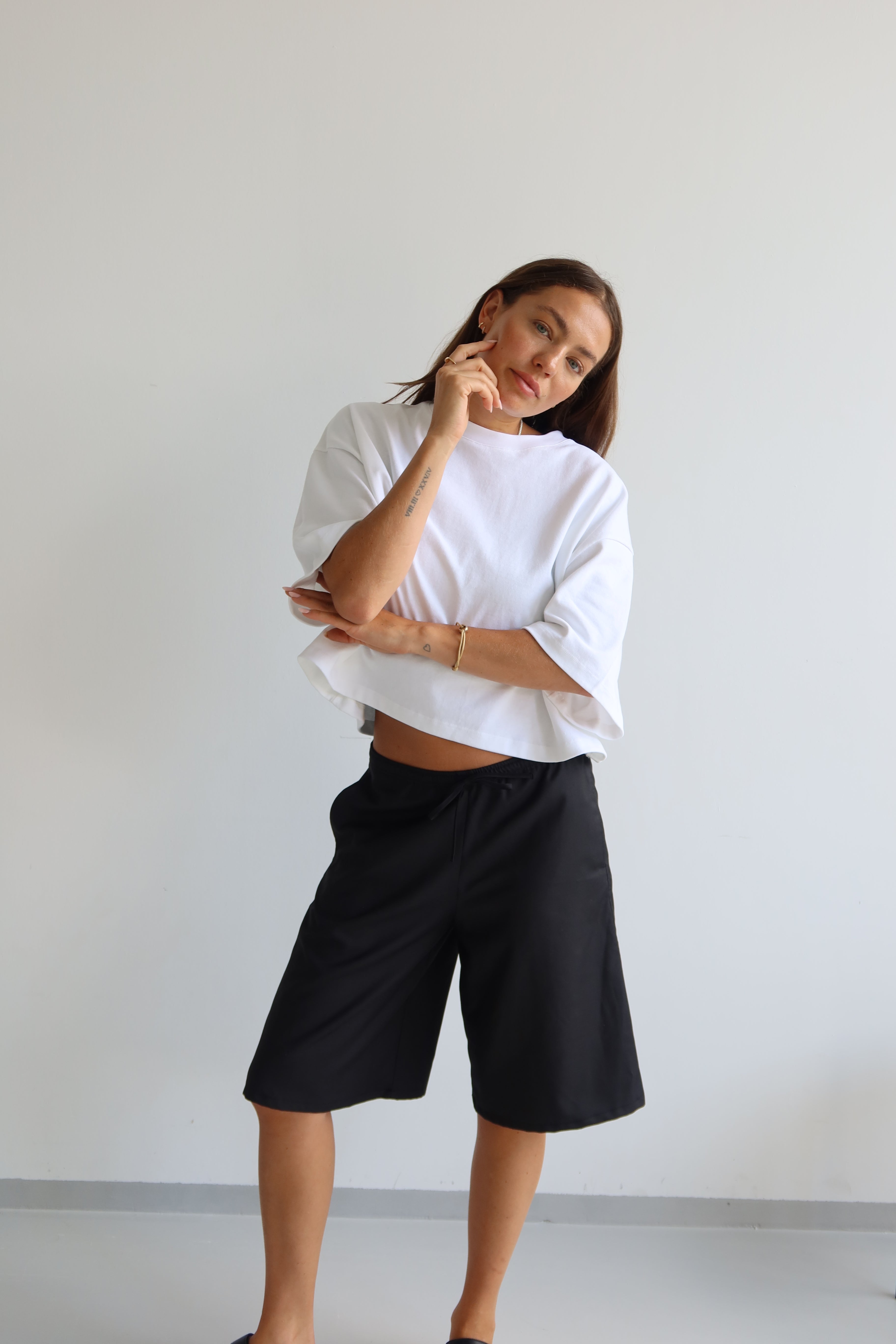 NOOR BERMUDA BLACK