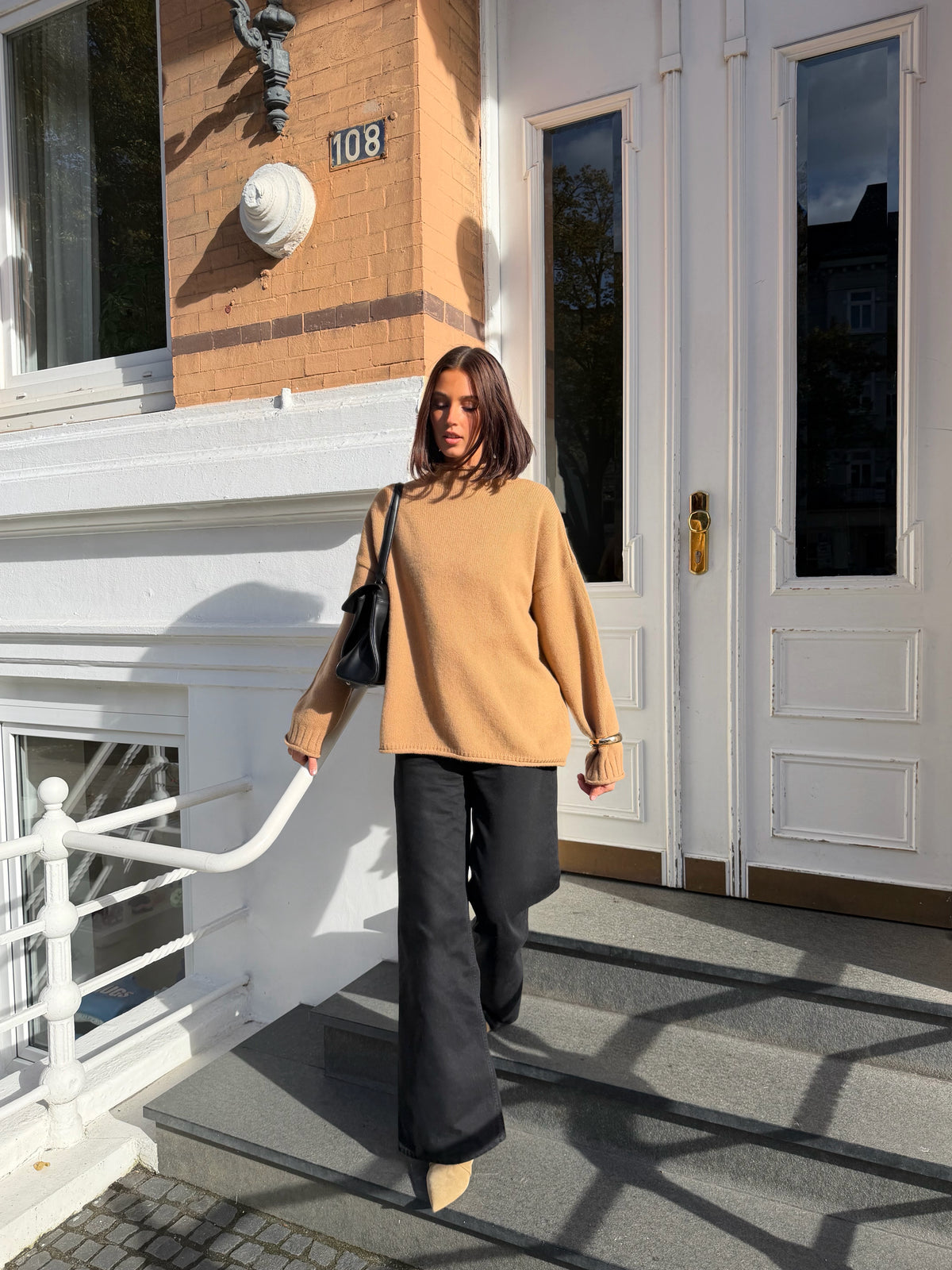 SOPHIA PULLOVER CAMEL