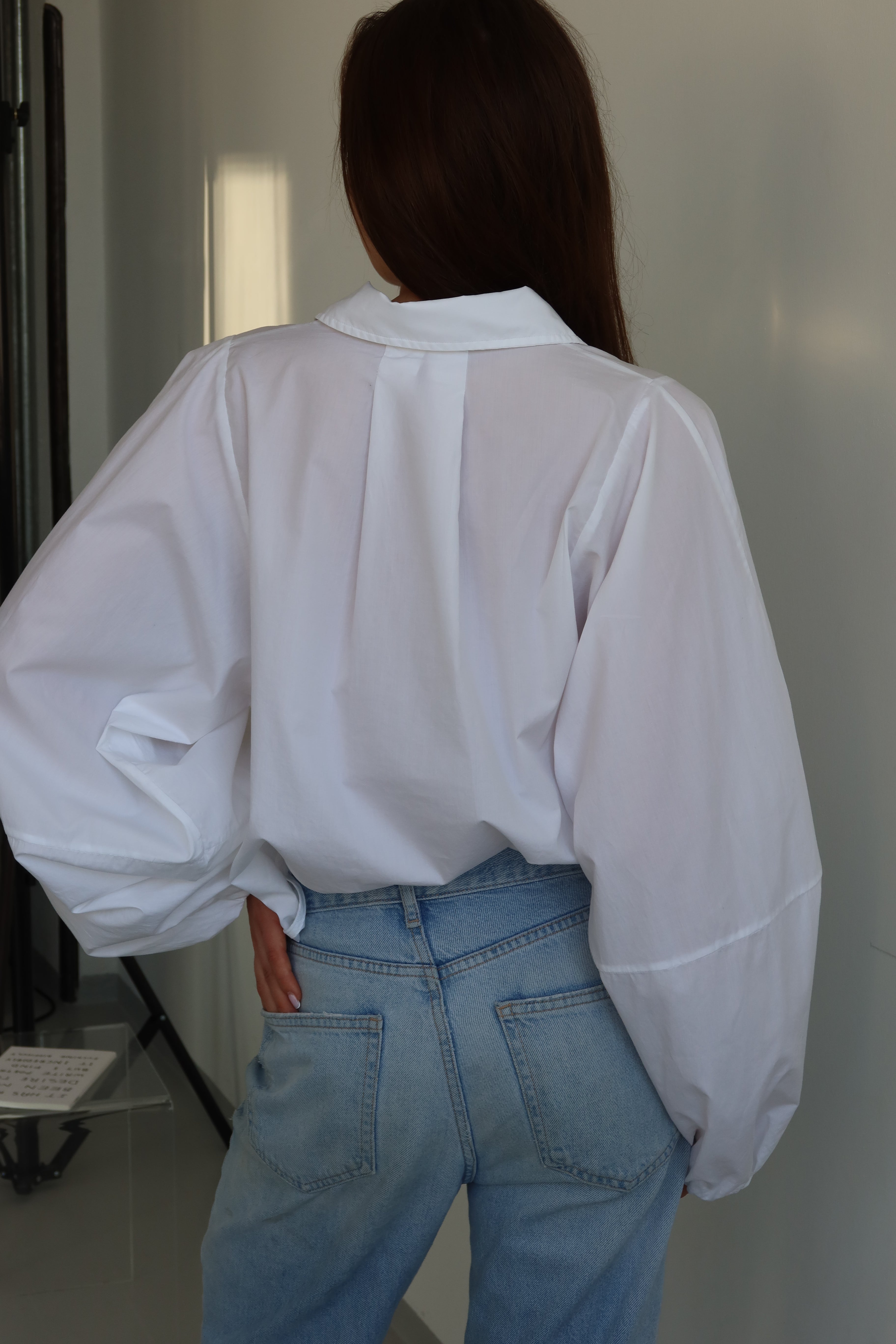 SOHO STUDIOS NOEMI VOLUME BLOUSE white
