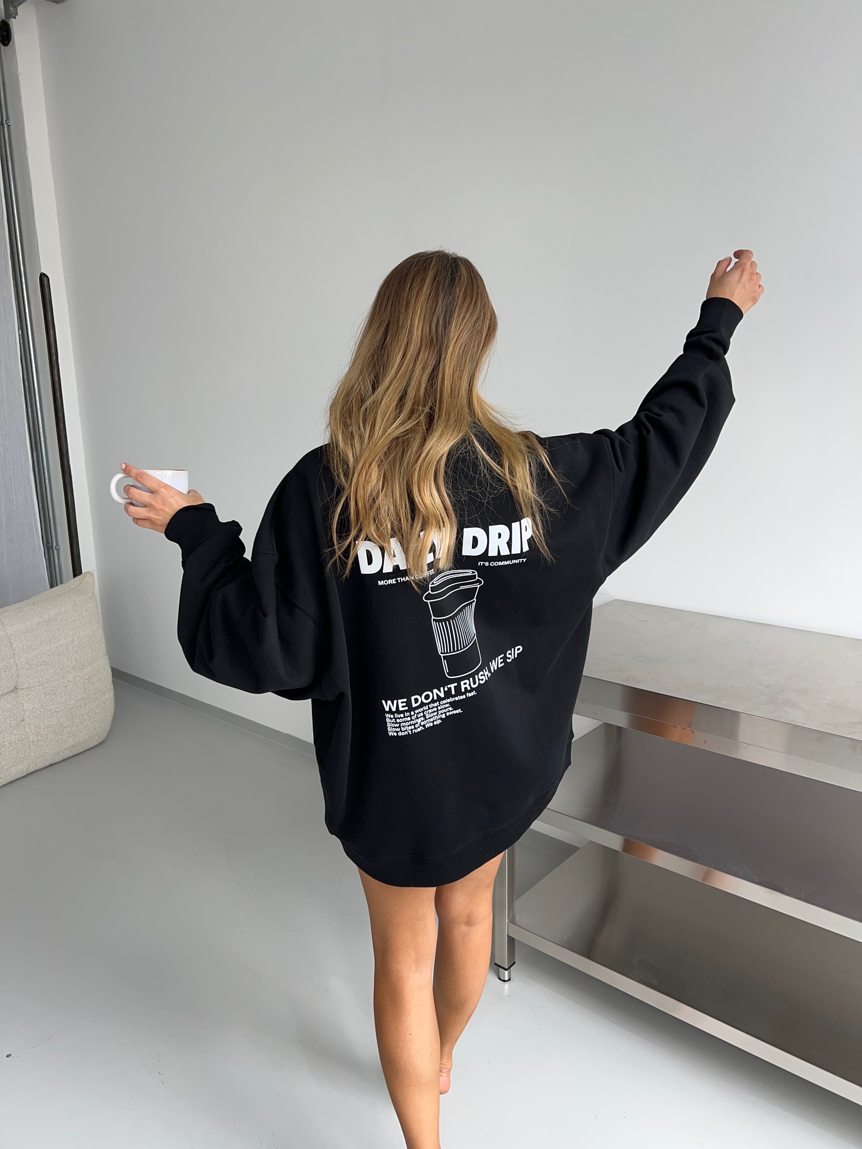 DAILY DRIP Sweater black