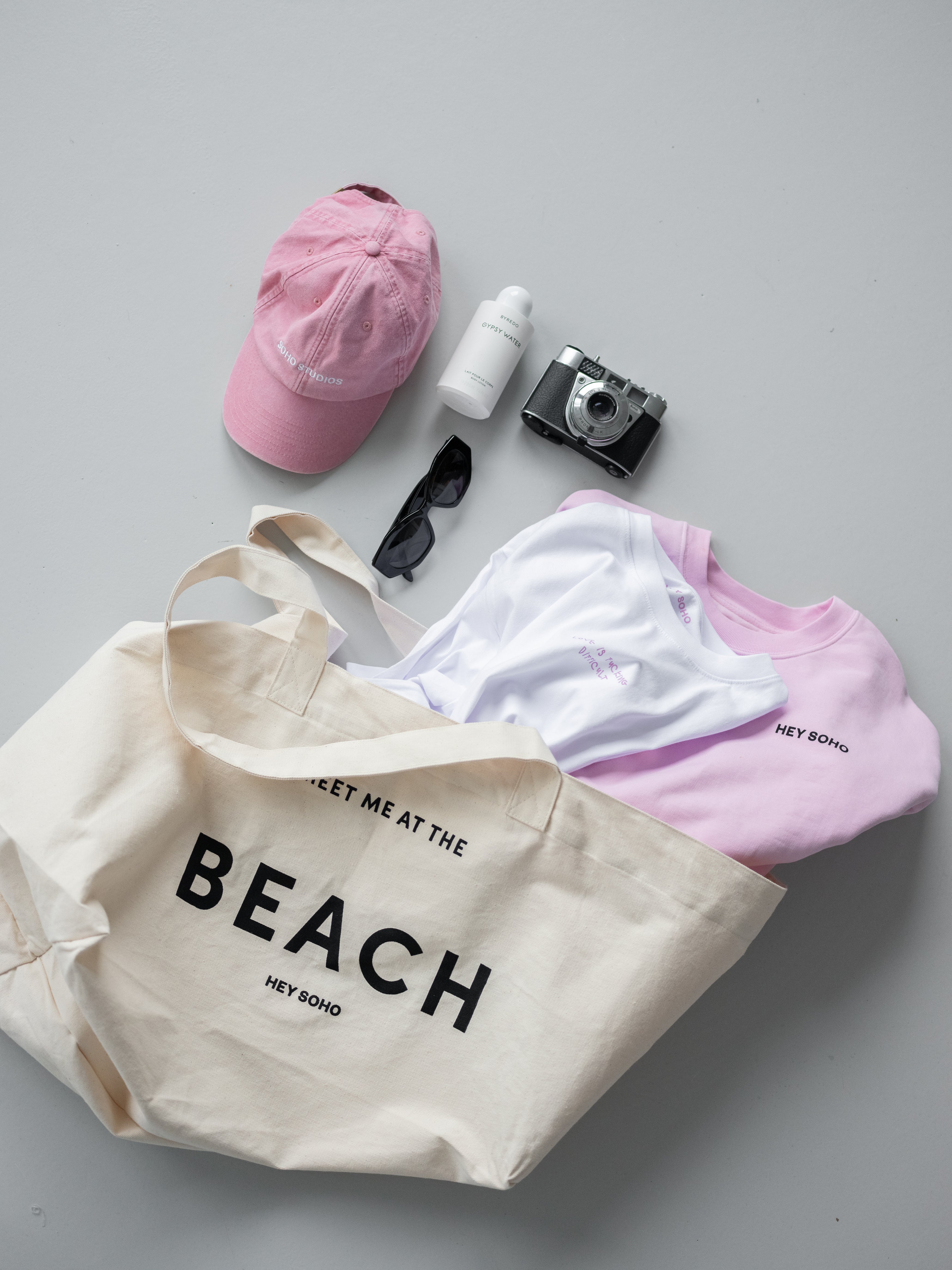 MEET ME AT THE BEACH Shopper