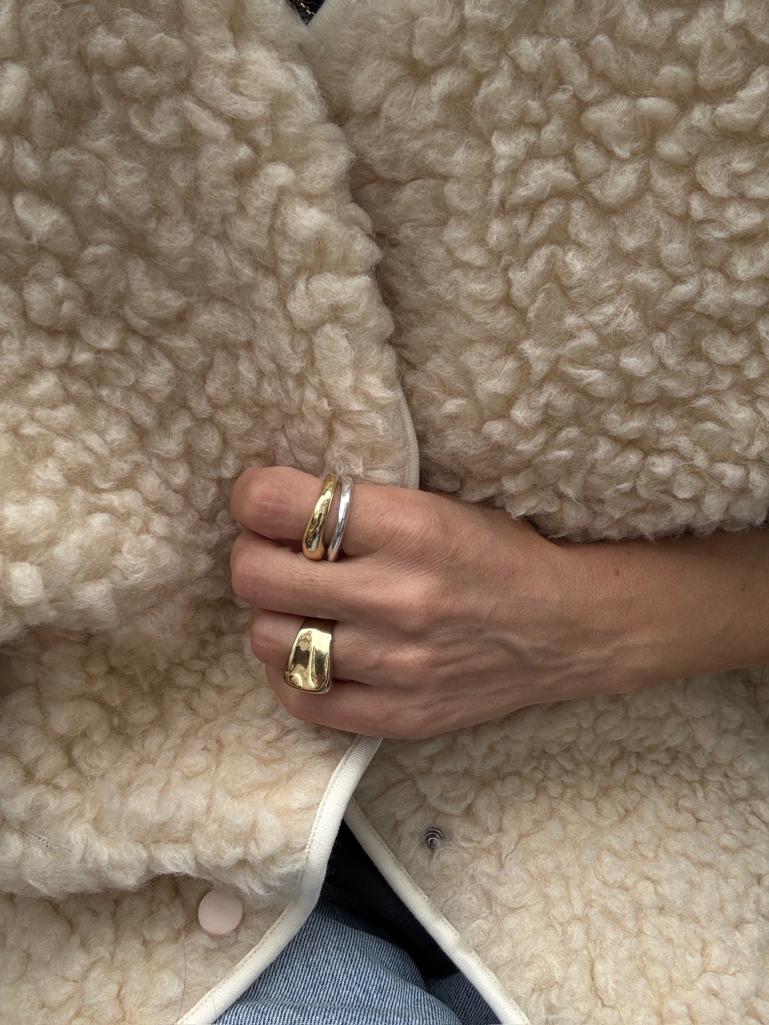 SOHO STUDIOS CELINA VEST beige