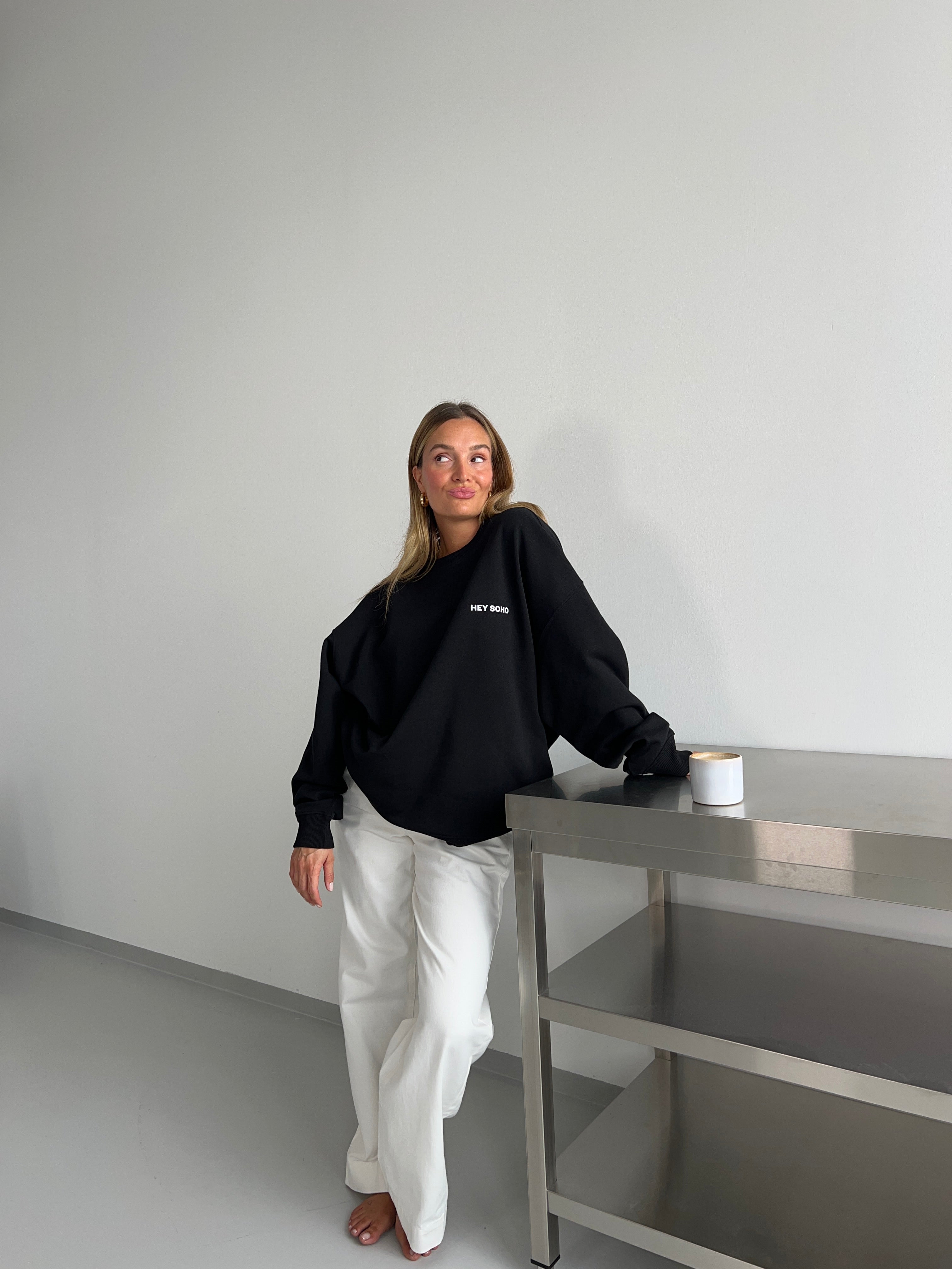 DAILY DRIP Sweater black