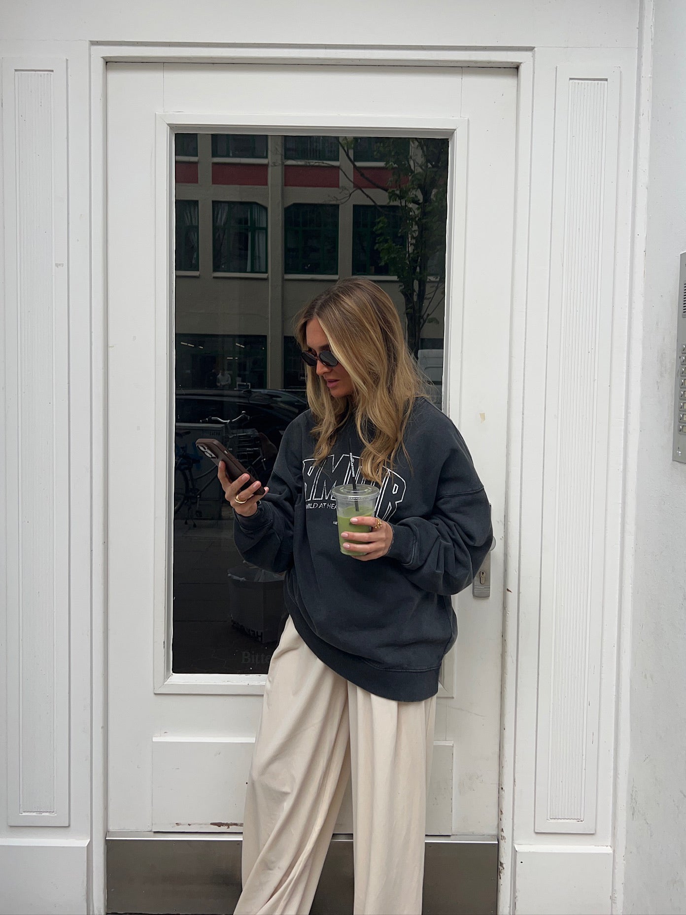 AMOUR Sweater