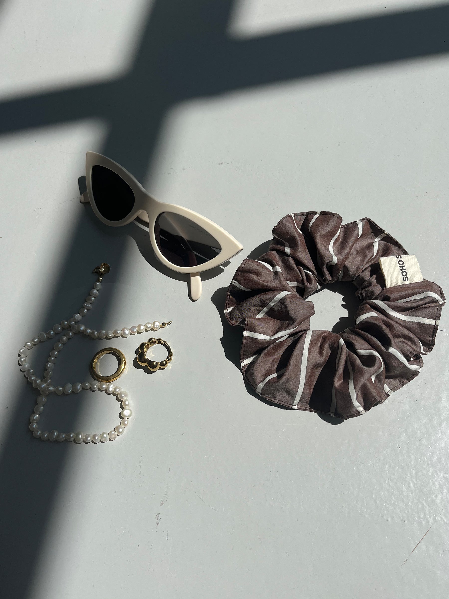 SOHO STUDIOS SIA Scrunchie brown striped