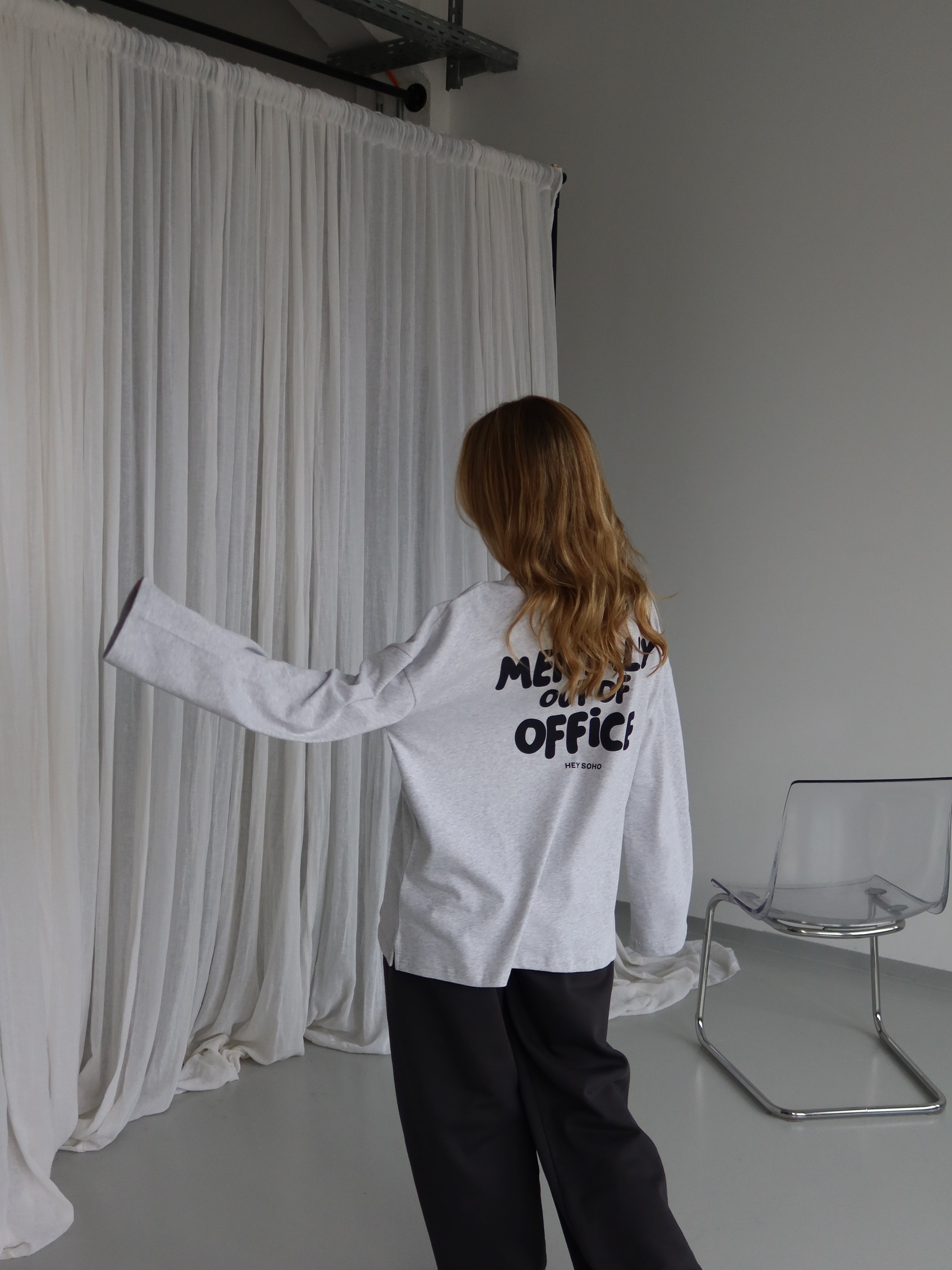 OUT OF OFFICE Longsleeve