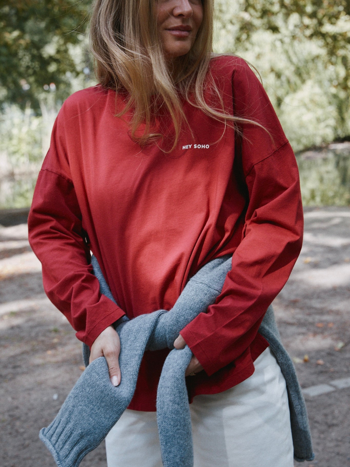 SMILEY LONGSLEEVE BURGUNDY I OFFWHITE