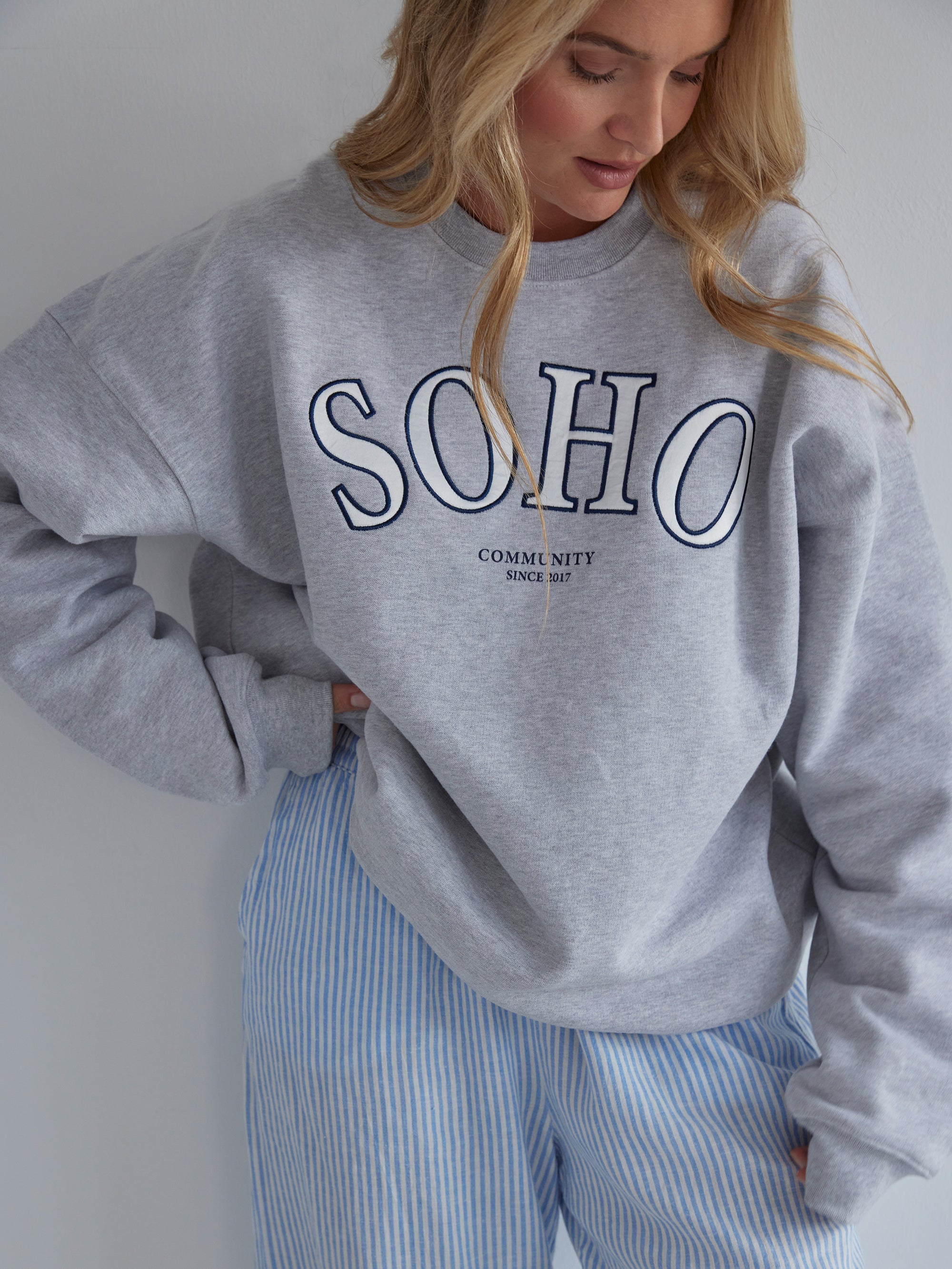 SOHO COLLEGE Sweater