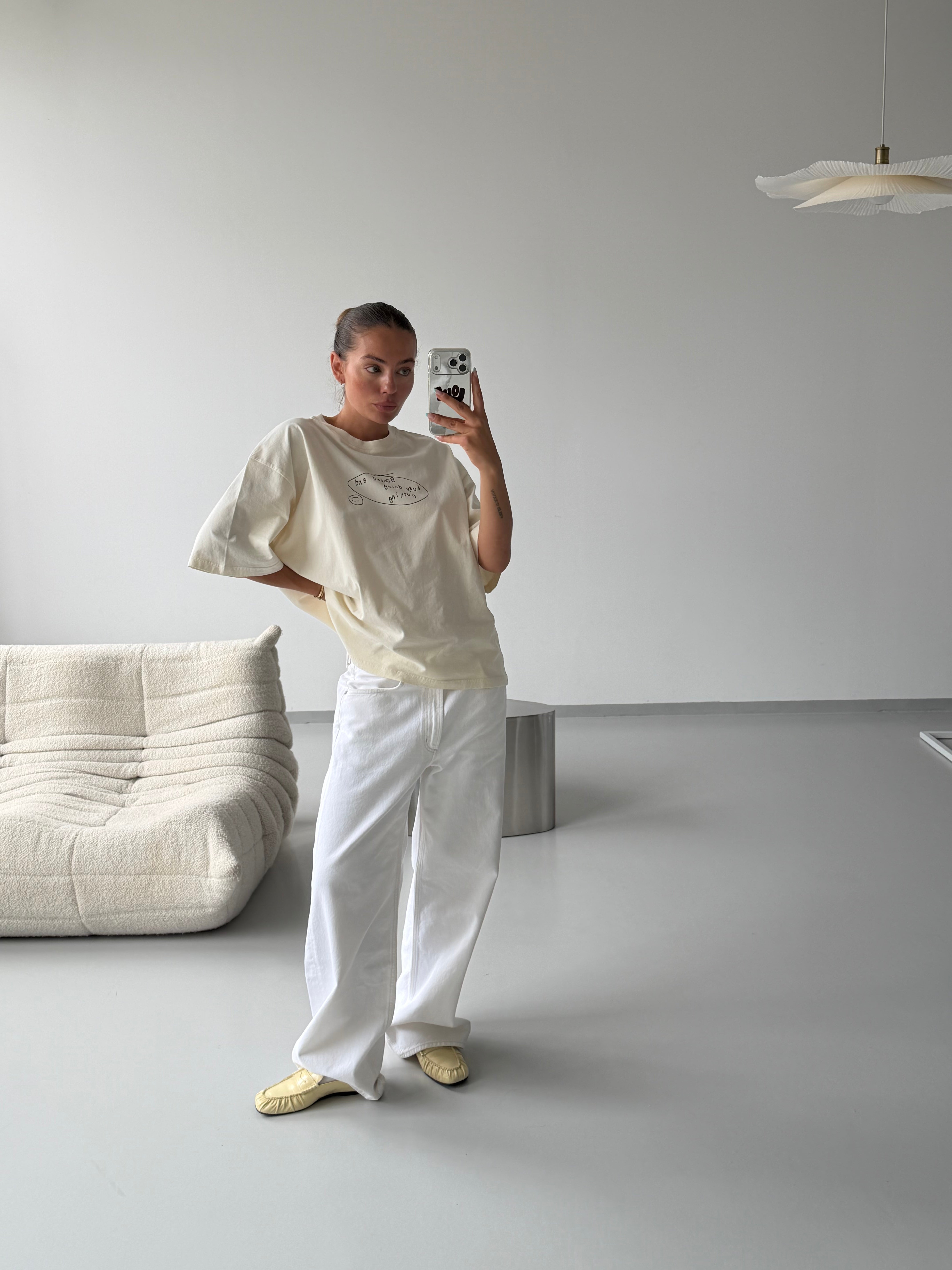 BOOKED & BUSY T-SHIRT OFF WHITE