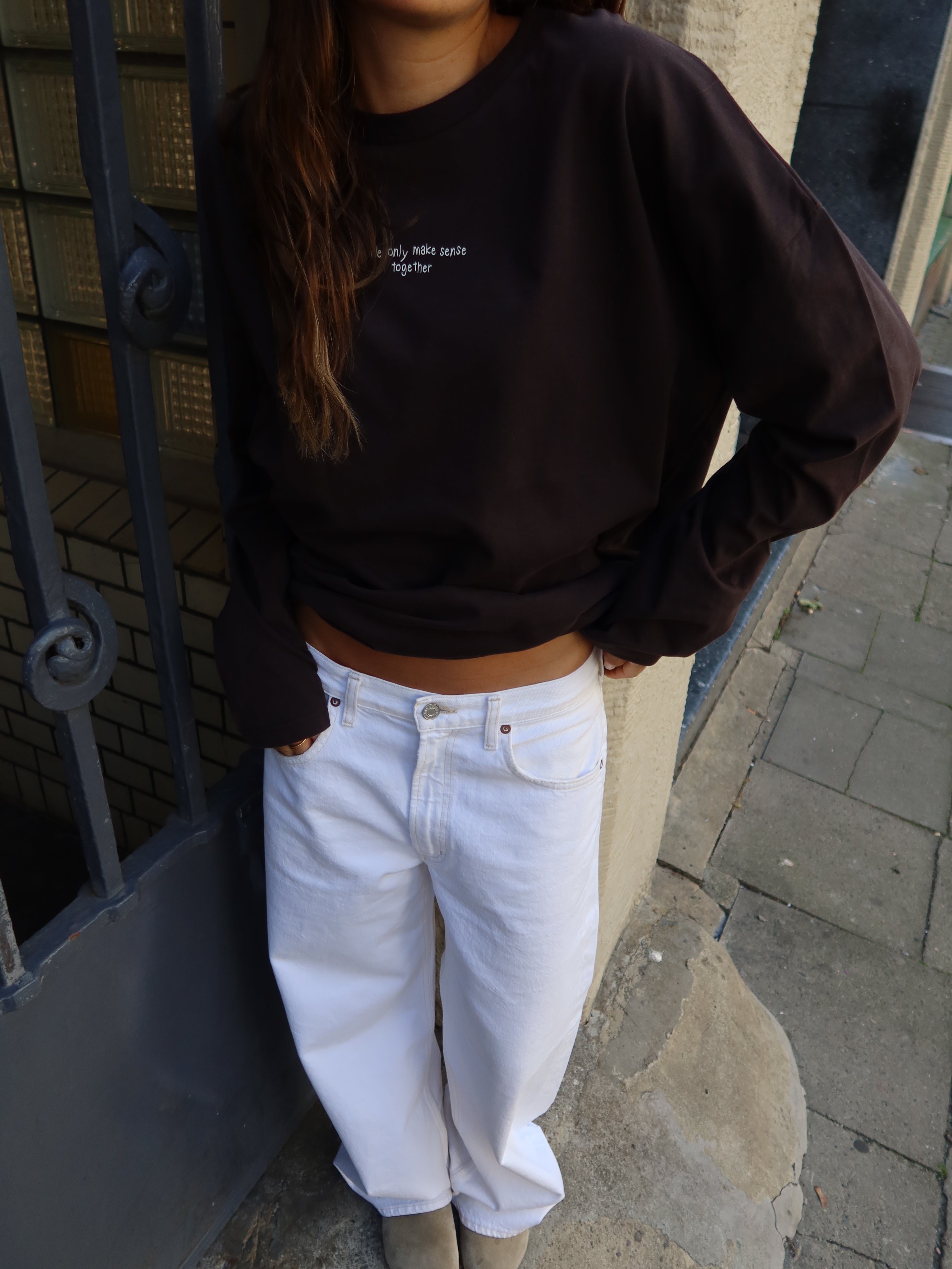 MAKE SENSE TOGETHER LONGSLEEVE COFFEE BEAN I OFFWHITE