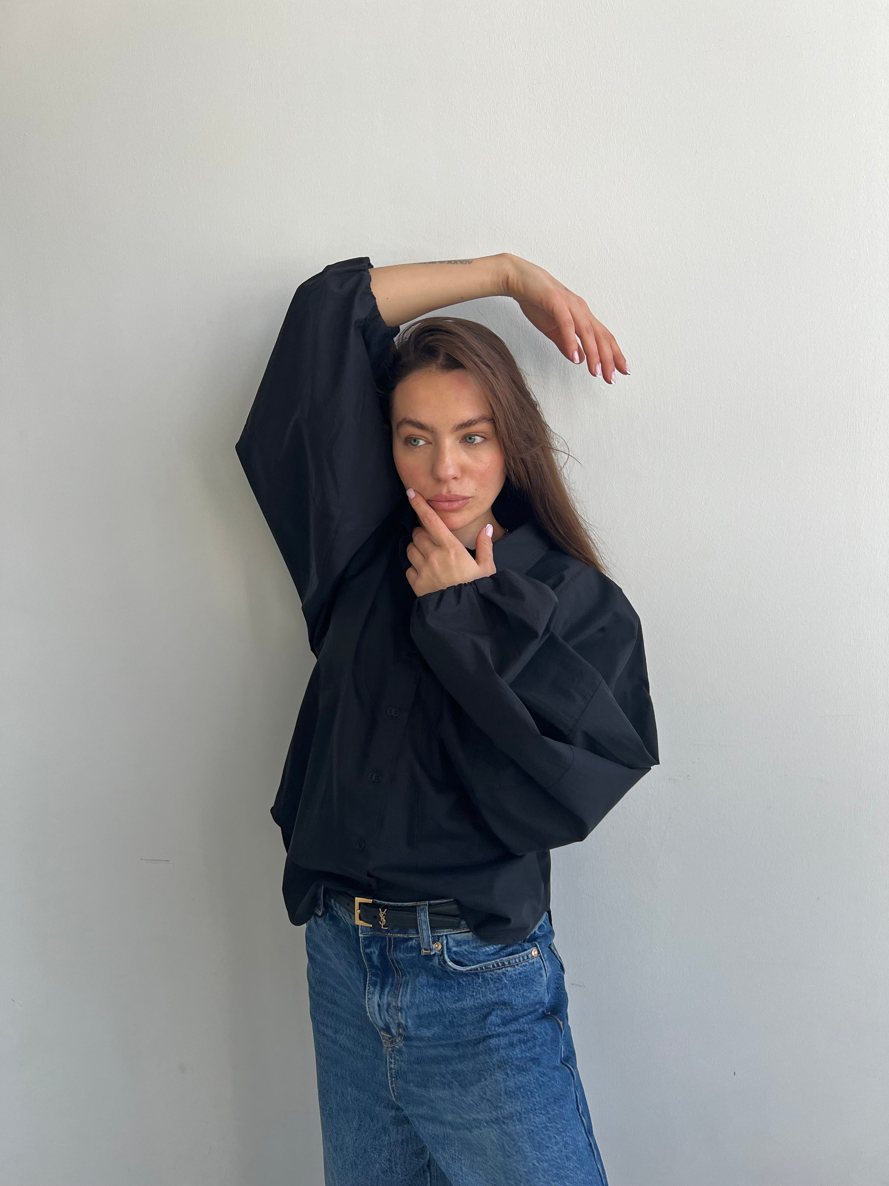 SOHO STUDIOS NOEMI VOLUME BLOUSE black