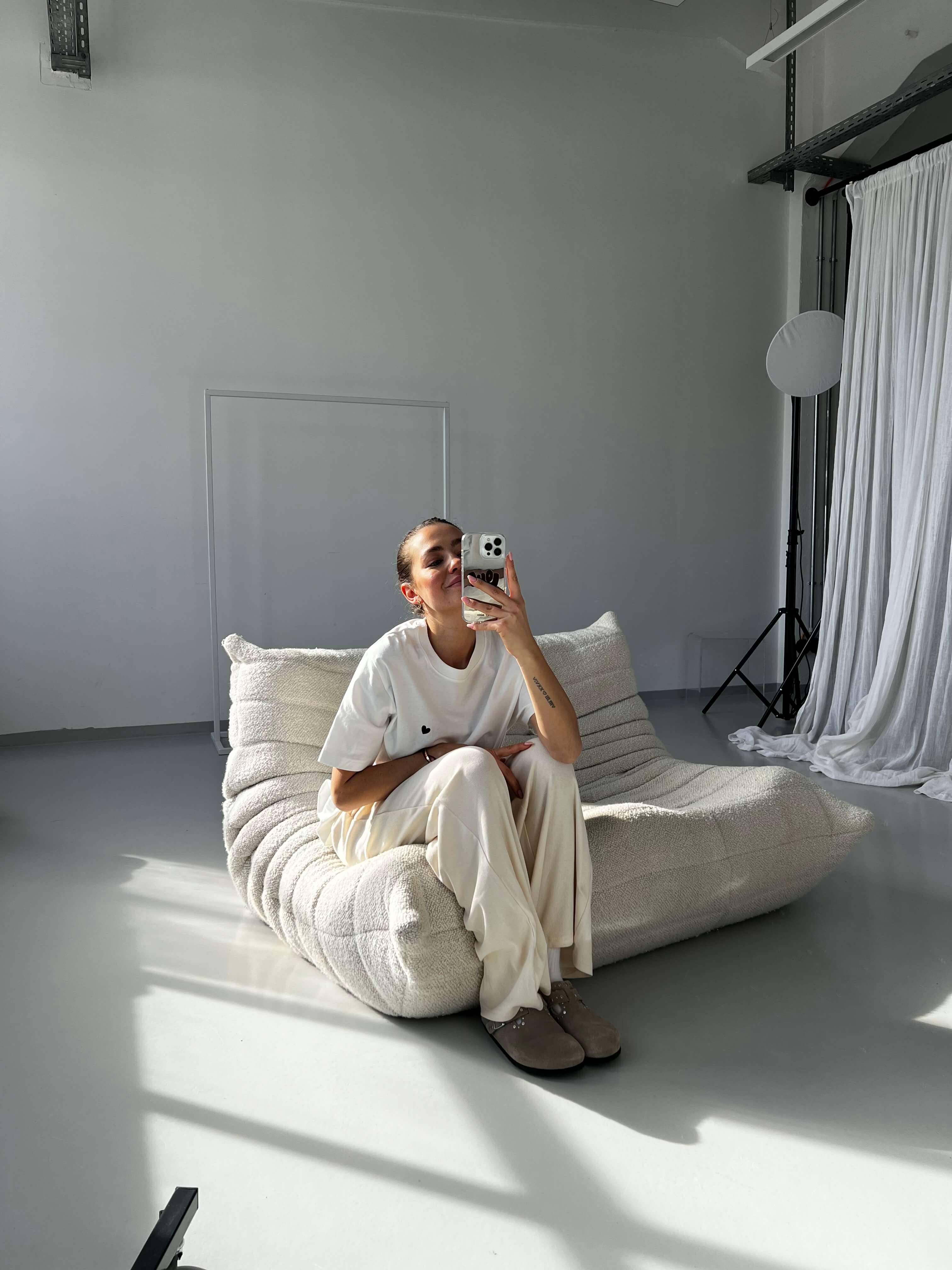 BLACK HEART T-SHIRT offwhite