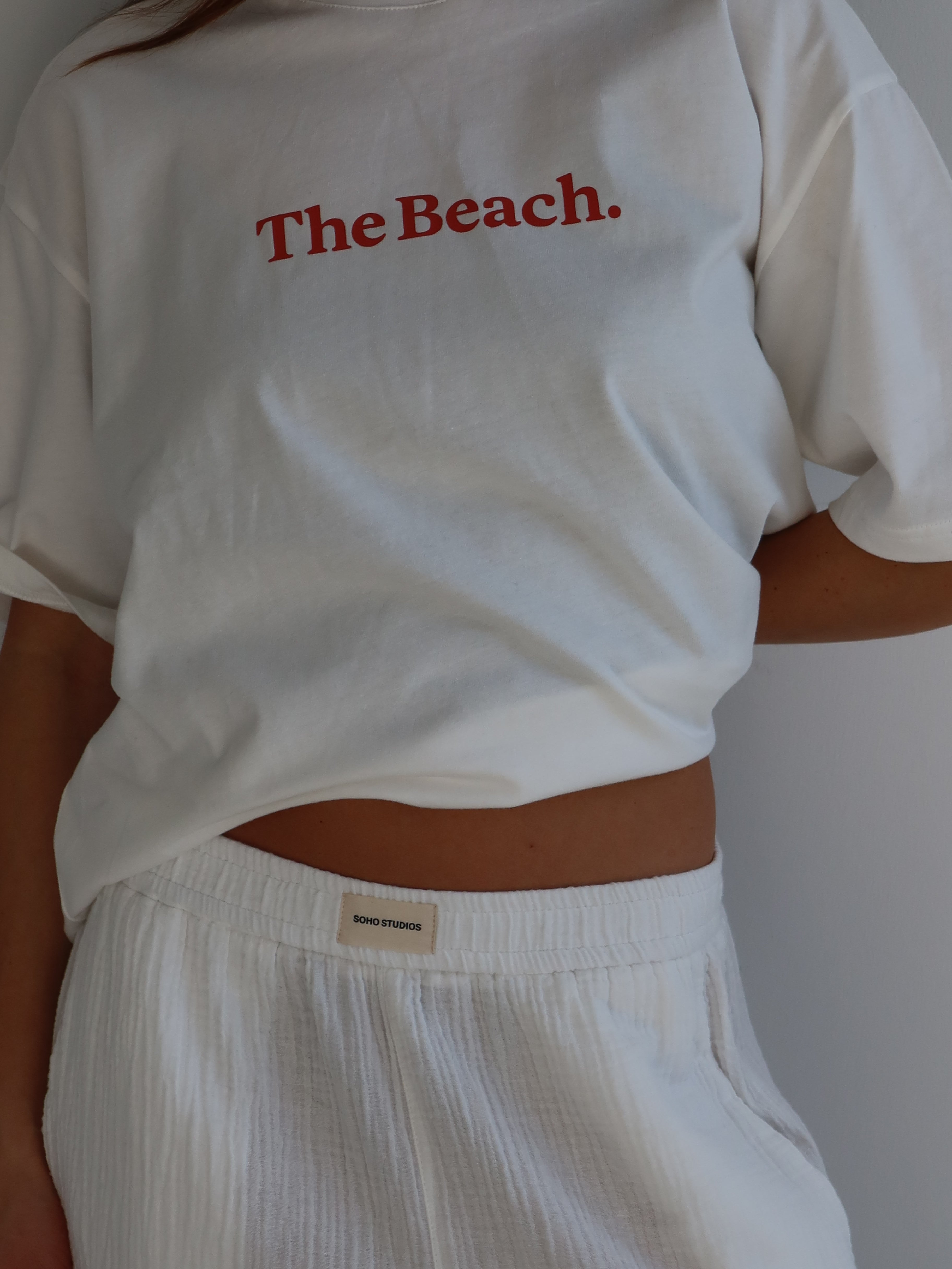 THE BEACH T-SHIRT