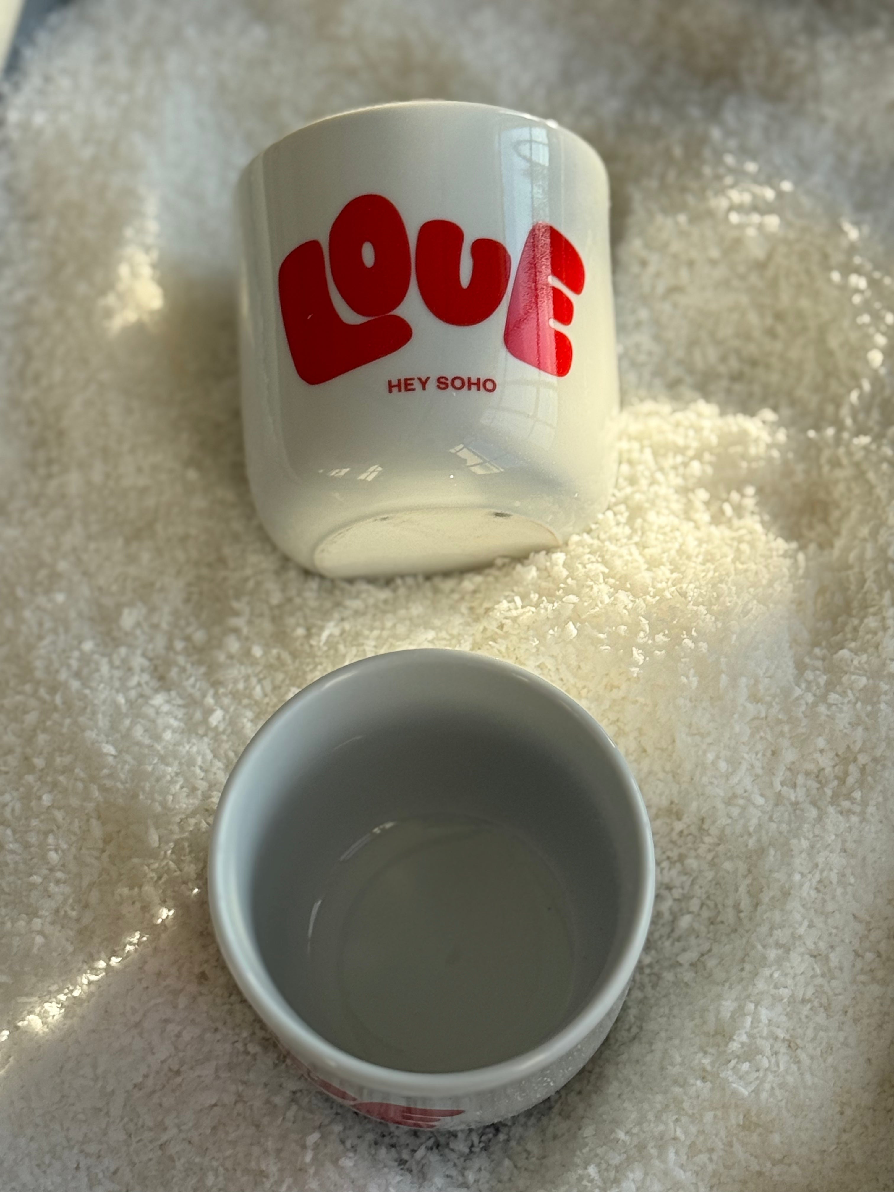 HEY SOHO LOVE Becher