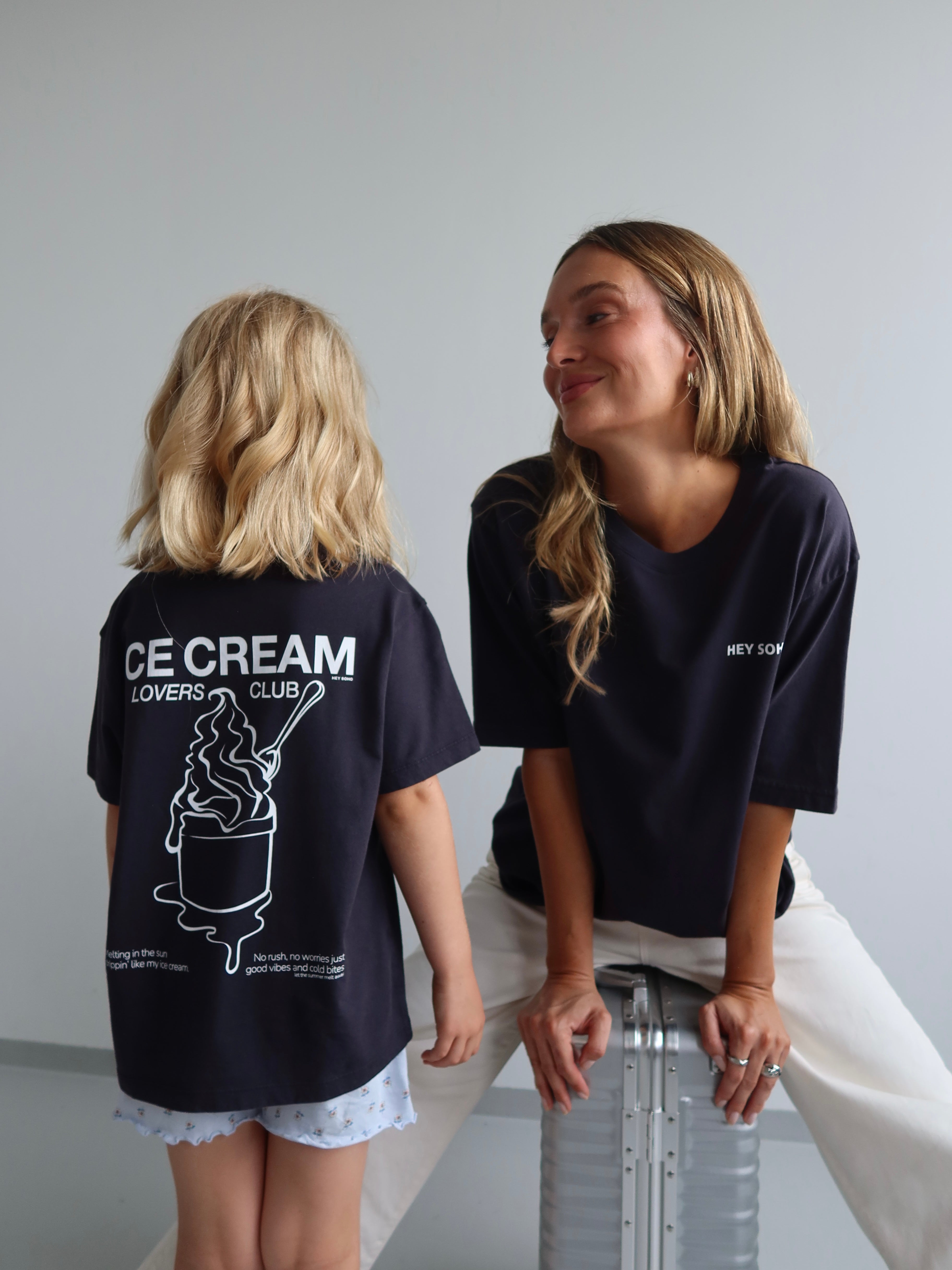 ICE CREAM LOVER Kids T-Shirt (fällt eine Nummer kleiner aus)