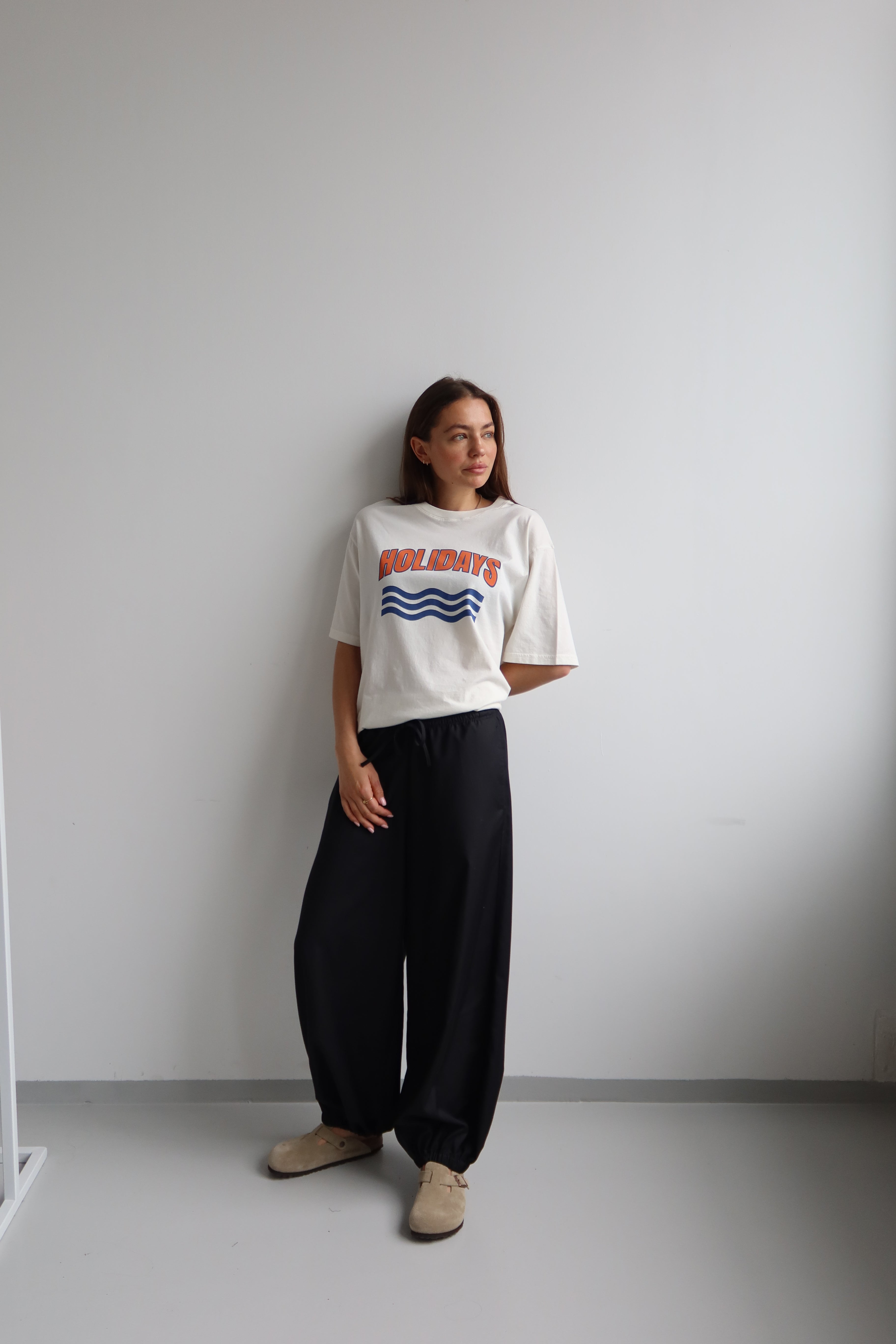 HOLIDAYS T-Shirt offwhite