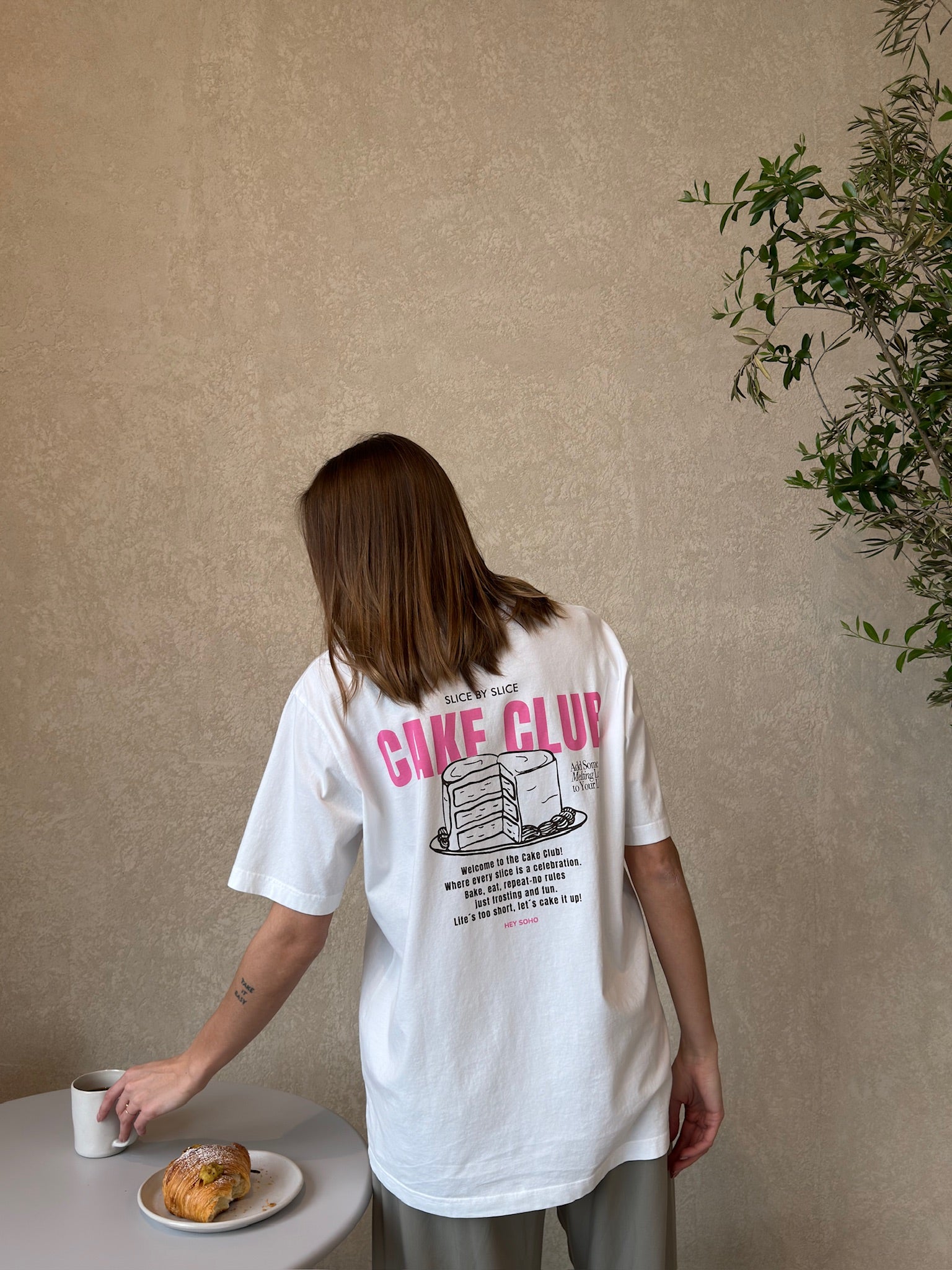 CAKE CLUB T-Shirt