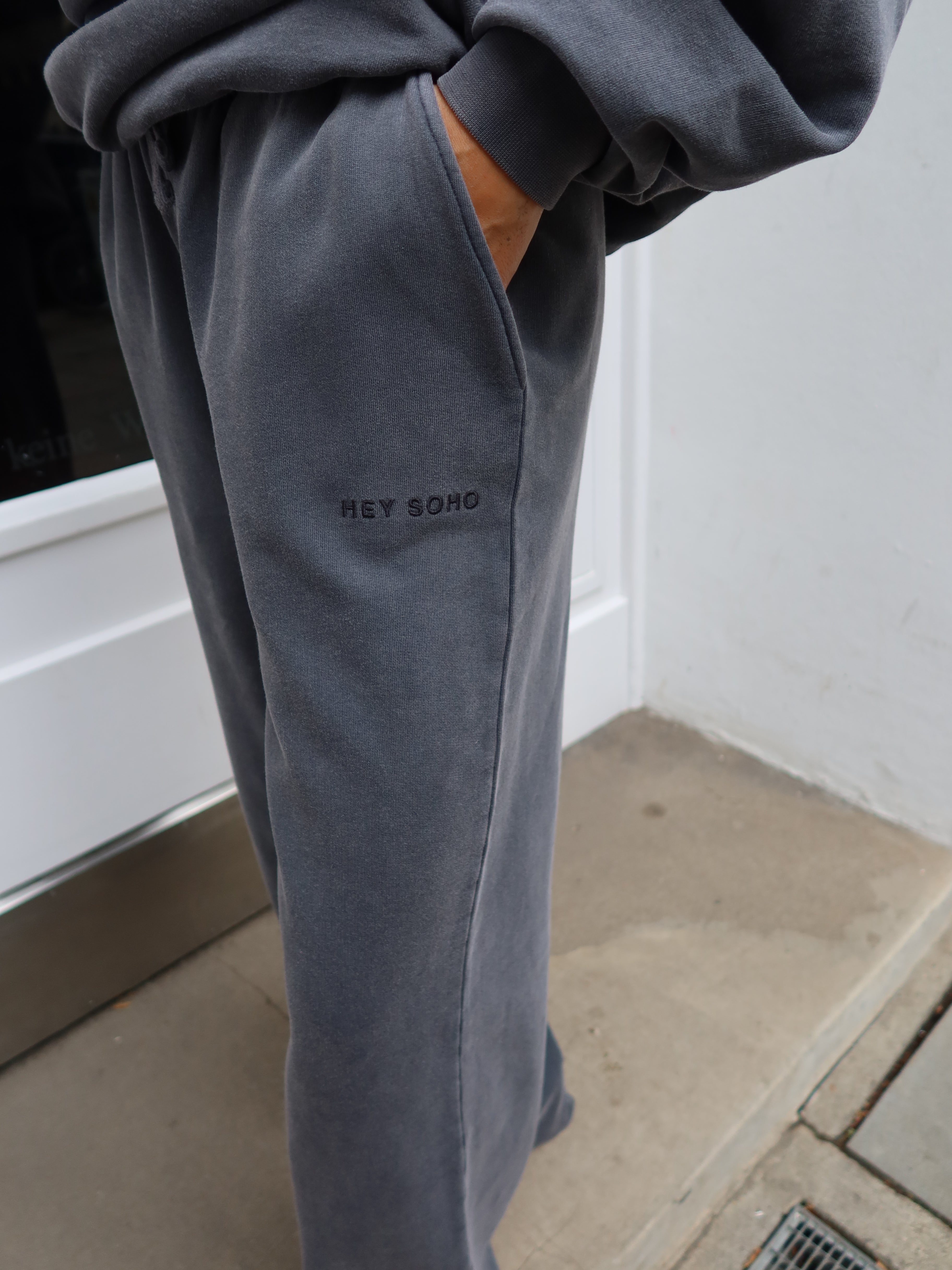 WIDE LEG SWEATPANTS