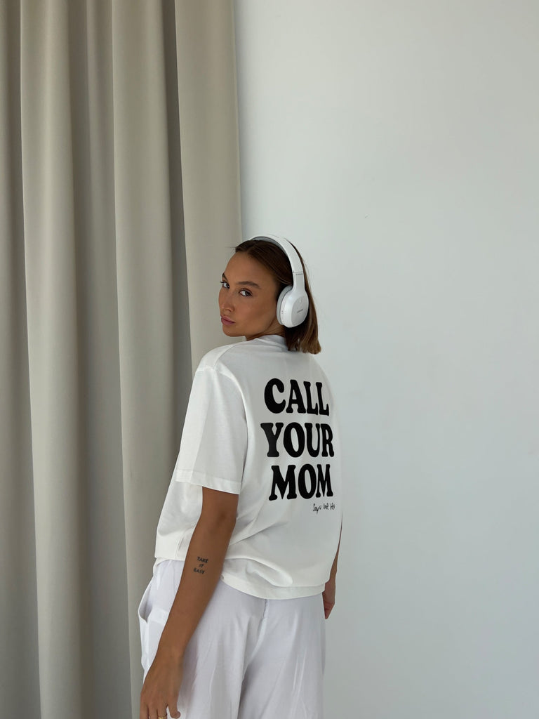 CALL YOUR MOM T-Shirt offwhite - heysoho